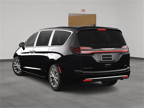 2025 Chrysler Pacifica L