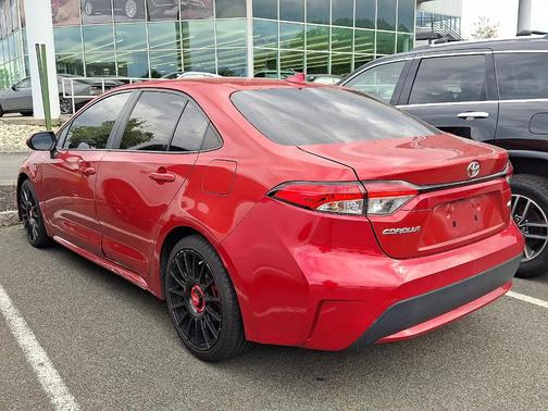 Barcelona Red Metallic 2021 Toyota Corolla LE