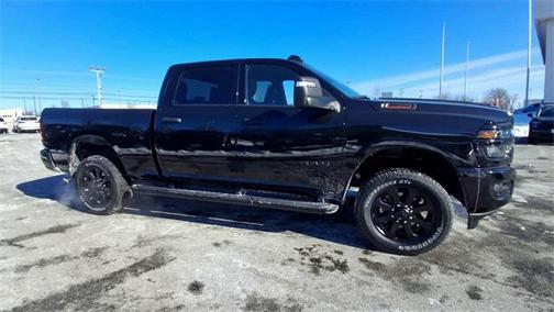 2025 RAM 2500 Big Horn Crew Cab 4x4 6'4' Box