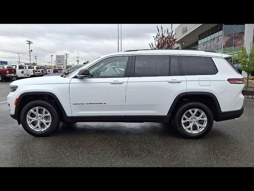 Bright White Clearcoat 2023 Jeep Grand Cherokee L Limited