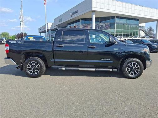 2018 Toyota Tundra SR5