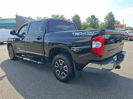 2018 Toyota Tundra SR5