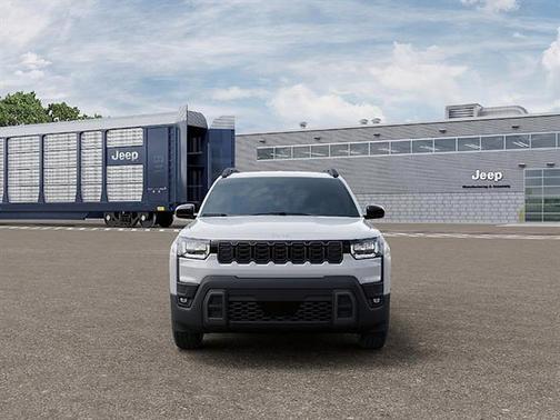 Bright White Clearcoat 2026 Jeep Cherokee Laredo