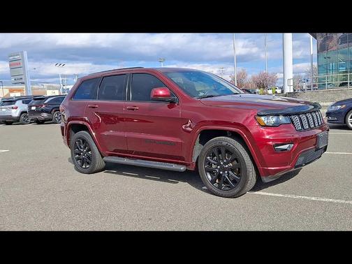 Velvet Red Pearlcoat 2021 Jeep Grand Cherokee Laredo