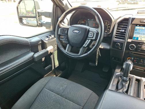 Magnetic 2018 Ford F-150 XLT