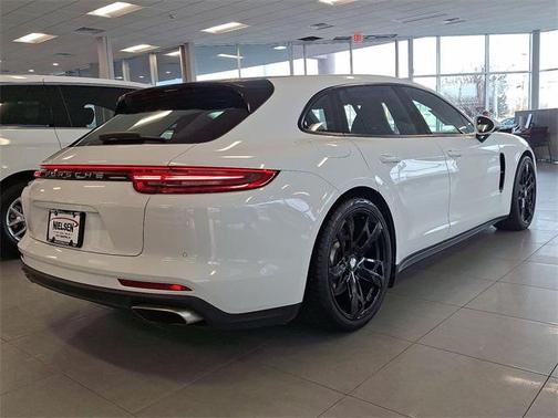 2018 Porsche Panamera 4