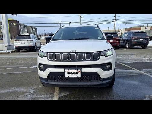 2022 Jeep Compass Latitude Lux