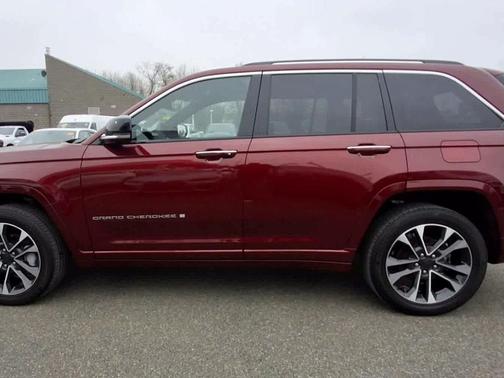 2023 Jeep Grand Cherokee Overland