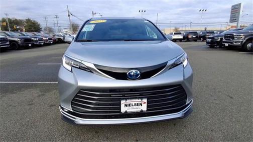 2025 Toyota Sienna Limited