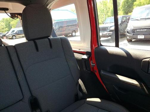 Firecracker Red Clearcoat 2025 Jeep Wrangler 4xe Sahara