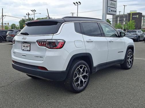 Bright White Clearcoat 2024 Jeep Compass Limited