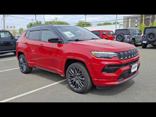 Redline Pearlcoat 2023 Jeep Compass High Altitude