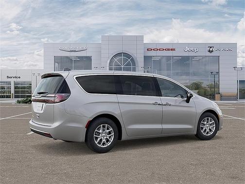 Silver Mist Clearcoat 2026 Chrysler Pacifica L