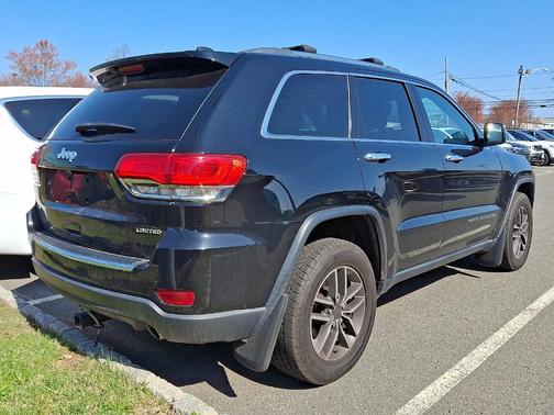 Diamond Black Crystal Pearlcoat 2019 Jeep Grand Cherokee Limited