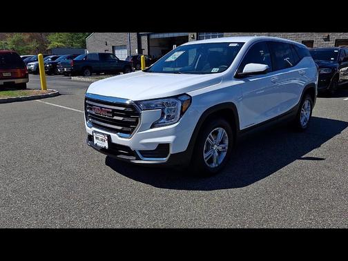 Summit White 2023 GMC Terrain SLE