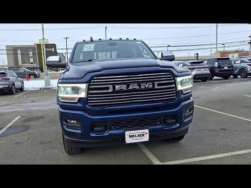 2022 RAM 2500 Laramie Crew Cab 4x4 6'4' Box