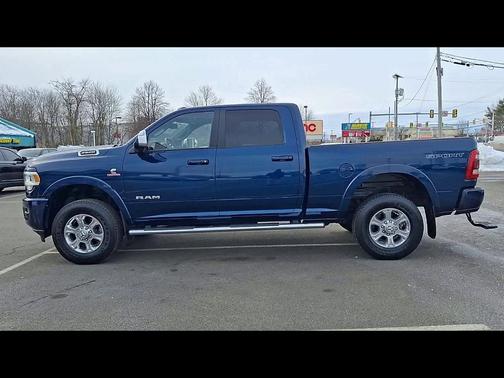 2022 RAM 2500 Laramie Crew Cab 4x4 6'4' Box