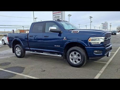 2022 RAM 2500 Laramie Crew Cab 4x4 6'4' Box