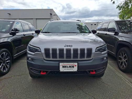 Billet Silver Metallic Clearcoat 2022 Jeep Cherokee Trailhawk