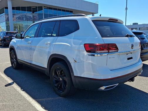 2022 Volkswagen Atlas 3.6L SE w/Technology