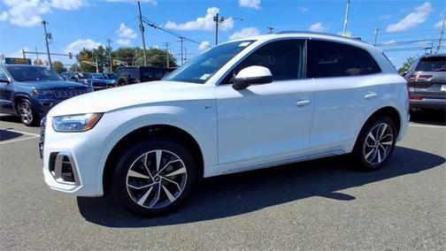 2023 Audi Q5 45 S line Premium Plus