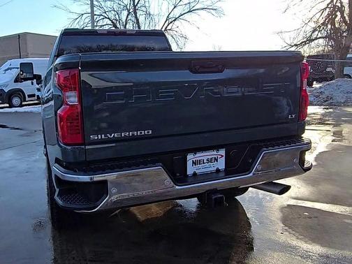 2025 Chevrolet Silverado 3500 LT