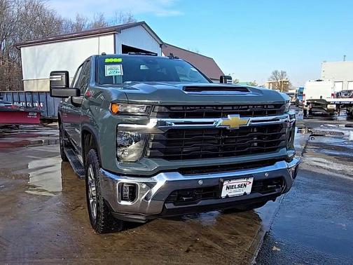 2025 Chevrolet Silverado 3500 LT
