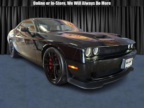 Pitch Black Clearcoat 2023 Dodge Challenger SRT Hellcat