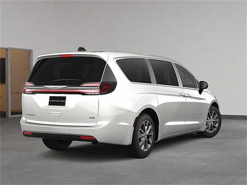 2025 Chrysler Pacifica L