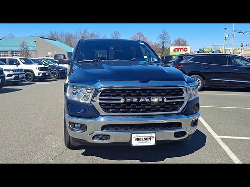 Patriot Blue Pearlcoat 2022 RAM 1500 Big Horn/Lone Star
