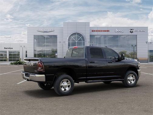 2026 RAM 2500 Tradesman Crew Cab 4x4 6'4' Box