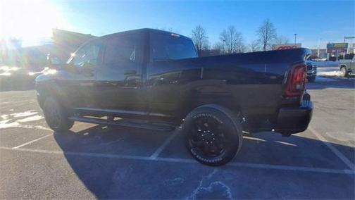 2025 RAM 2500 Big Horn Crew Cab 4x4 6'4' Box