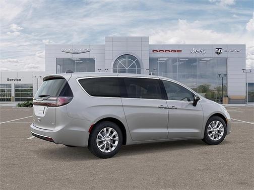 2026 Chrysler Pacifica L