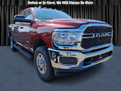 Delmonico Red Pearlcoat 2022 RAM 2500 Tradesman Crew Cab 4x4 6'4' Box