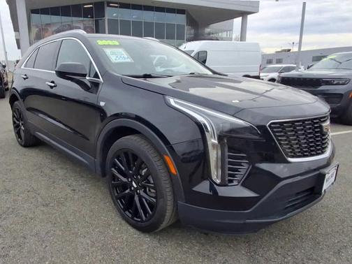 2023 Cadillac XT4 Luxury