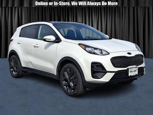 Snow White Pearl 2022 Kia Sportage S