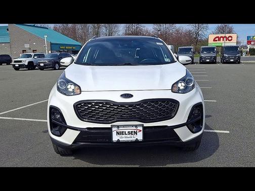 Snow White Pearl 2022 Kia Sportage S