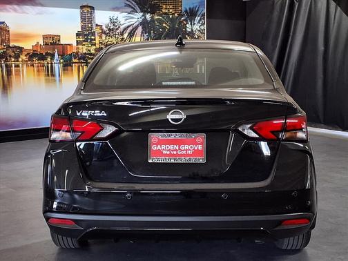 2025 Nissan Versa 1.6 SV