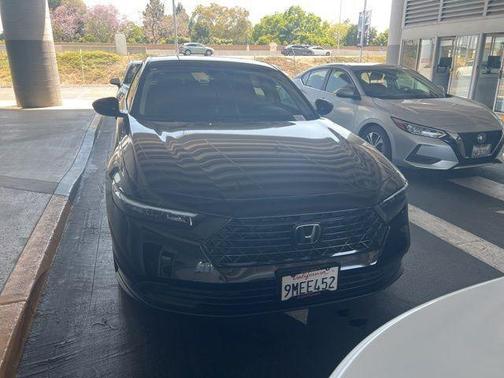Crystal Black Pearl 2024 Honda Accord LX 1.5T