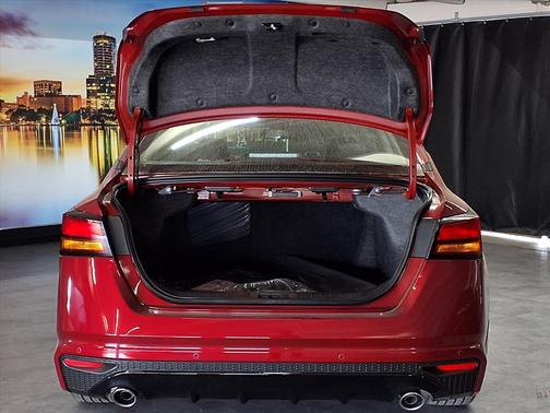 2025 Nissan Altima SR FWD