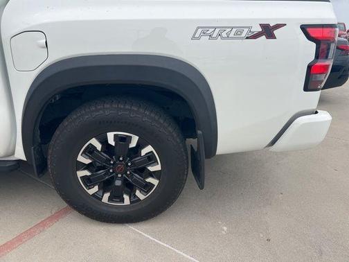 Glacier White 2024 Nissan Frontier PRO-X