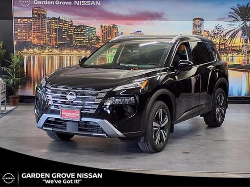 2025 Nissan Rogue SL