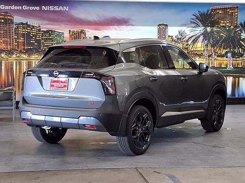 Gun Metallic 2026 Nissan Kicks SR