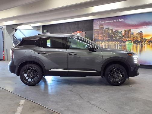 Gun Metallic 2026 Nissan Kicks SR