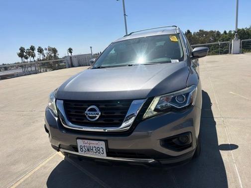 Gun Metallic 2020 Nissan Pathfinder S