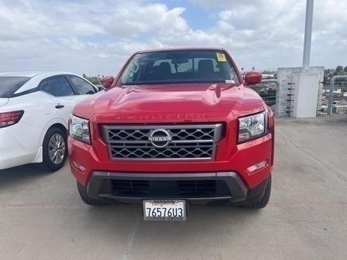 2023 Nissan Frontier SV