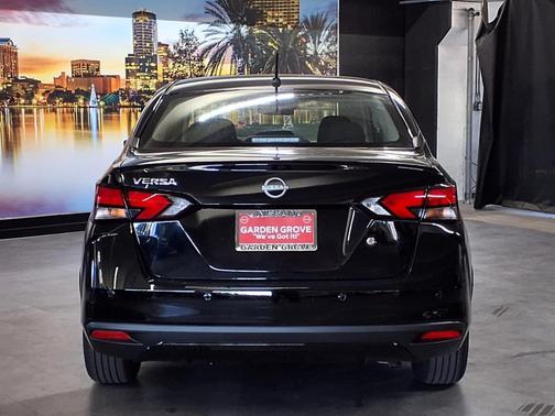 2025 Nissan Versa 1.6 S