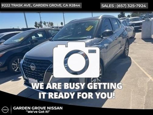 2023 Nissan Kicks SV