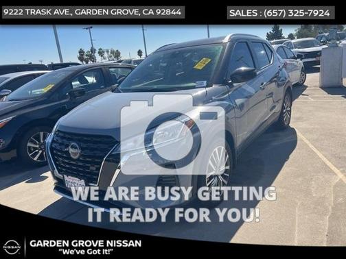 2023 Nissan Kicks SV