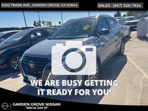 2023 Nissan Kicks SV